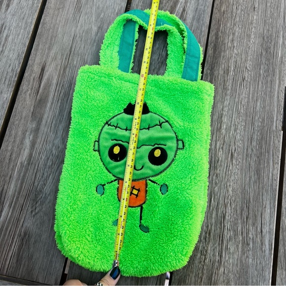 Goffa Int'L Frankenstein Fuzzy Candy Bag Trick or Treat in Green - Picture 6 of 7